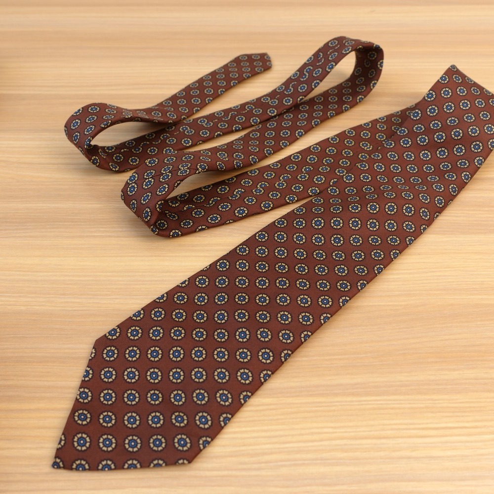 Vintage 80s Brown Neck Tie Mens Floral Medallion Foulard Silk JOHN WANAMAKER USA